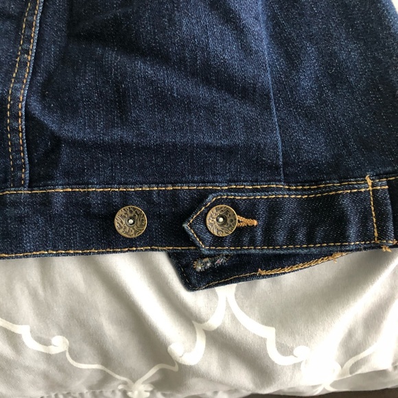 Sleeveless blue jean jacket - Picture 5 of 6